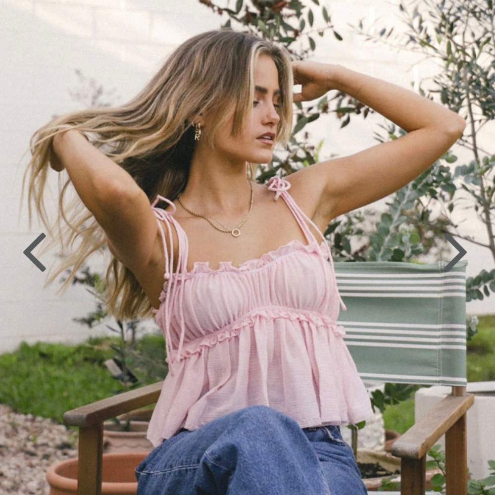 VRG GRL Take My Breath Top - Pink. Size 6. NWT